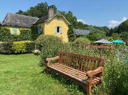 Superb Bearnaise Property and Maison d'Hotes in the rolling foothills of the Pyrenees. 